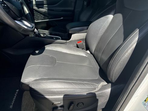 Used 2019 Hyundai Santa Fe Limited w/ Cargo Package image 12