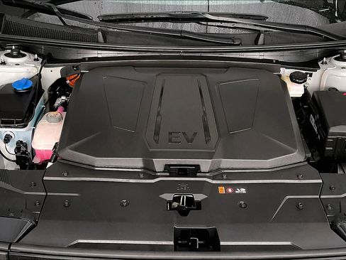 Certified 2026 Hyundai Ioniq 5 Limited RWD image 31
