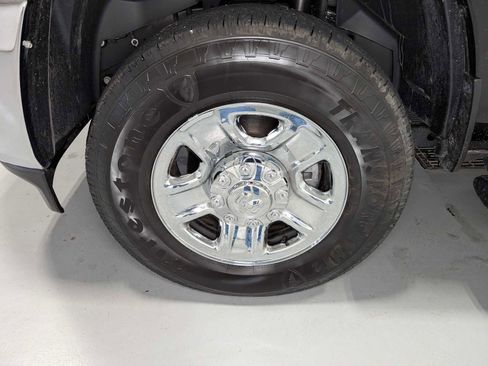 Used 2025 RAM 2500 Tradesman AWD/4WD image 11