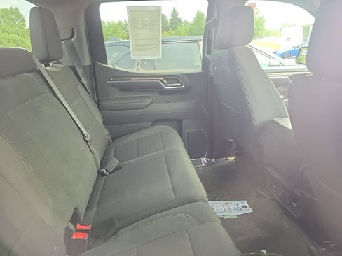 Used 2024 Chevrolet Silverado 1500 LT AWD/4WD image 8