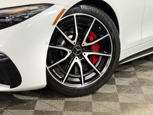 Used 2023 Mercedes-Benz SL 55 AMG 4MATIC w/ Driver Assistance Package image 2