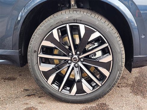 New 2026 Volvo XC90 T8 Ultra w/ Protection Package image 29