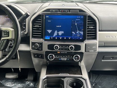 Used 2022 Ford F250 Lariat image 41