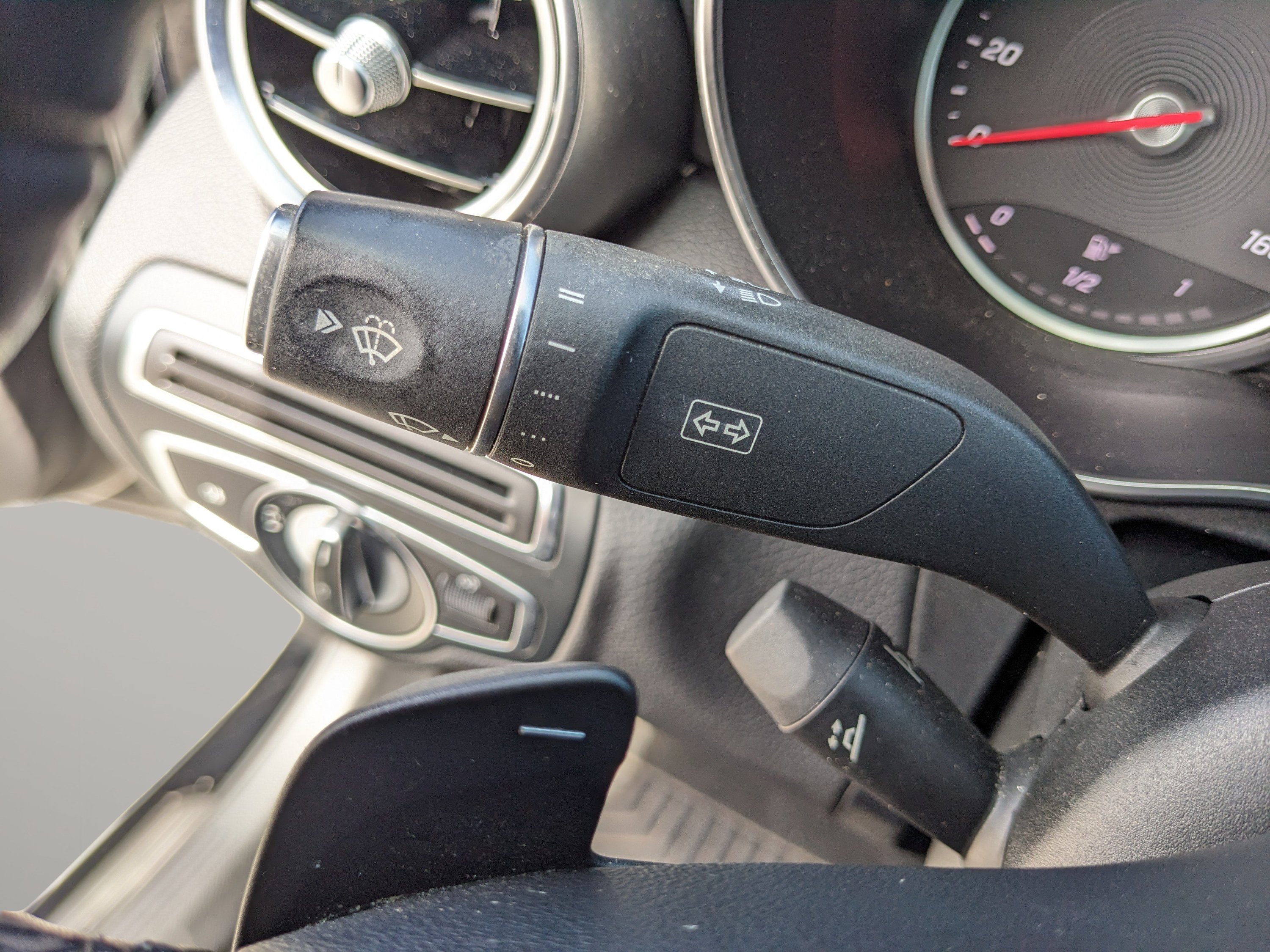 Used 2019 Mercedes-Benz C 300 Sedan image 31
