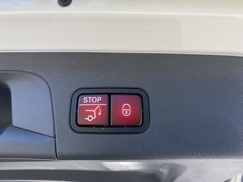 Used 2020 Mercedes-Benz GLS 580 4MATIC image 54