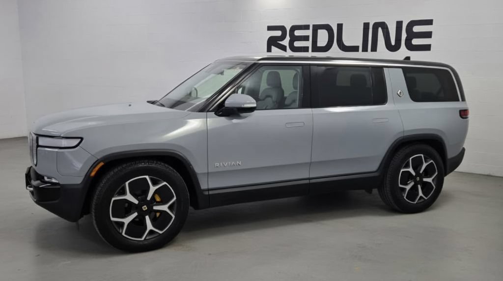 Used 2023 Rivian R1S Adventure Quad AWD/4WD image 2