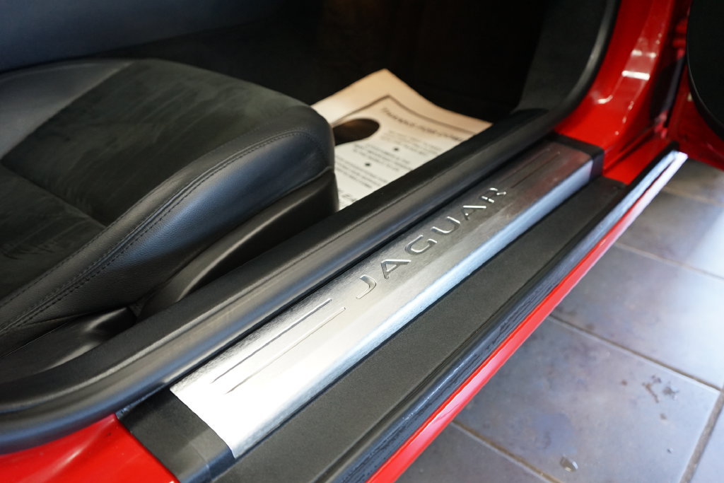 Used 2017 Jaguar F-TYPE Coupe RWD image 41