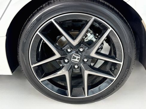 Certified 2024 Honda Civic Sport Touring image 31