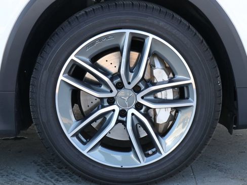 Used 2021 Mercedes-Benz GLB 35 AMG 4MATIC image 49