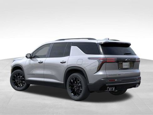 New 2026 Chevrolet Traverse LT w/ Midnight/Sport Edition AWD/4WD image 3