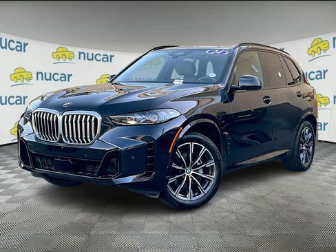 Used 2024 BMW X5 xDrive40i w/ M Sport Package image 3