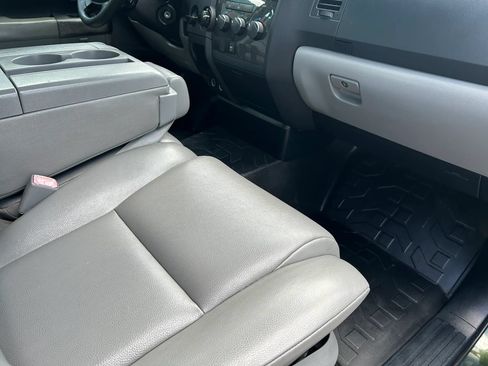 Used 2011 Toyota Tundra 2WD Double Cab image 13