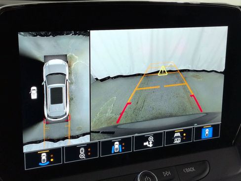 Used 2024 Chevrolet Blazer RS w/ Driver Confidence II Package image 30