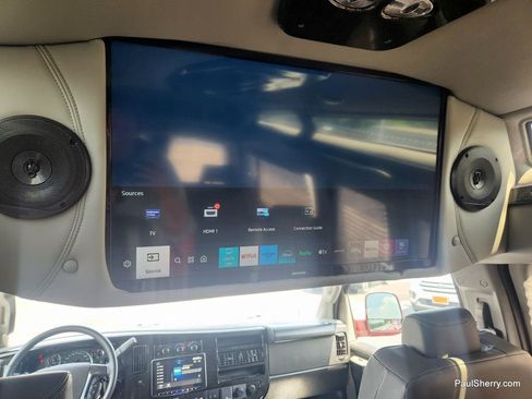 Used 2024 Chevrolet Express 2500 image 55