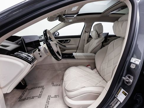 Certified 2024 Mercedes-Benz Maybach S 580 4MATIC image 8