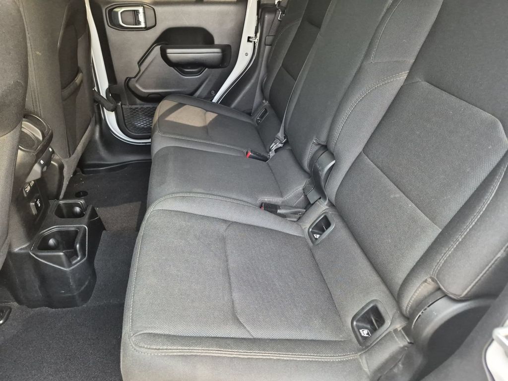 Used 2021 Jeep Gladiator Sport AWD/4WD image 18