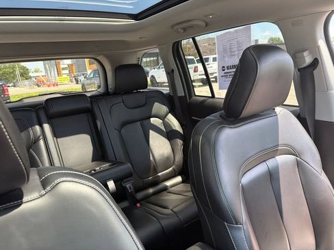 Used 2023 Jeep Grand Cherokee Limited w/ Black Appearance Package AWD/4WD image 40