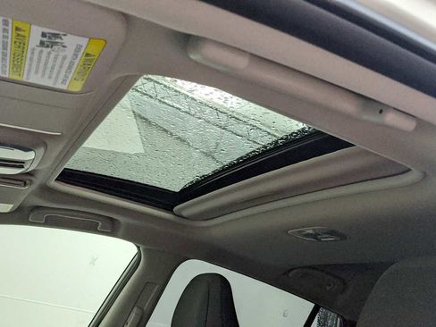 New 2025 Subaru Crosstrek 2.0i Premium image 15