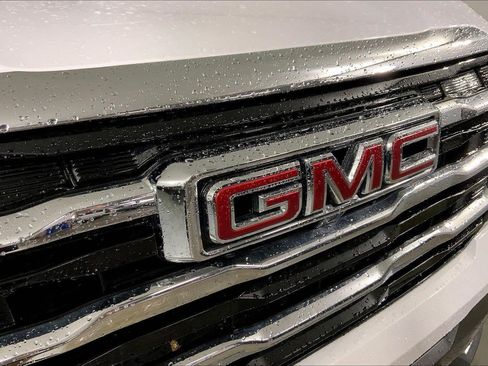 Used 2025 GMC Terrain Elevation FWD image 28