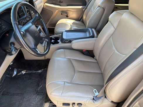 Used 2002 Chevrolet Avalanche 4x4 w/ Off-Road Suspension Pkg image 5