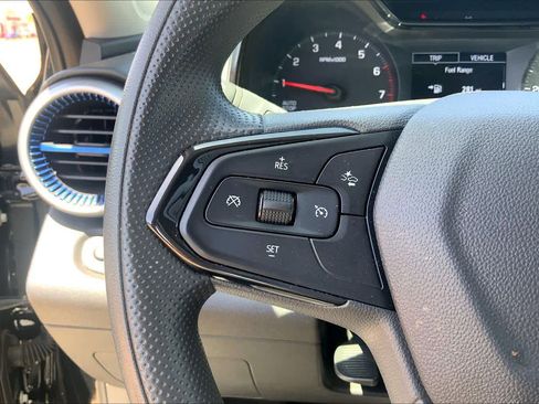 Used 2025 Chevrolet Trax LS FWD image 24