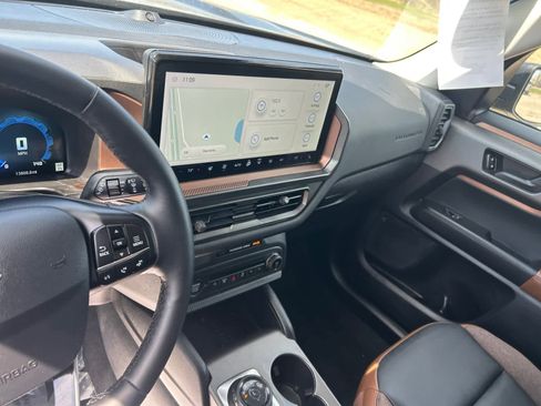 Used 2025 Ford Bronco Sport Outer Banks w/ Outer Banks Tech Package+ AWD/4WD image 12