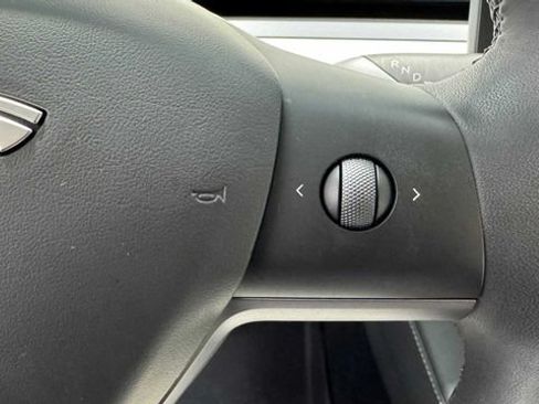 Used 2023 Tesla Model 3 Standard Range RWD image 23