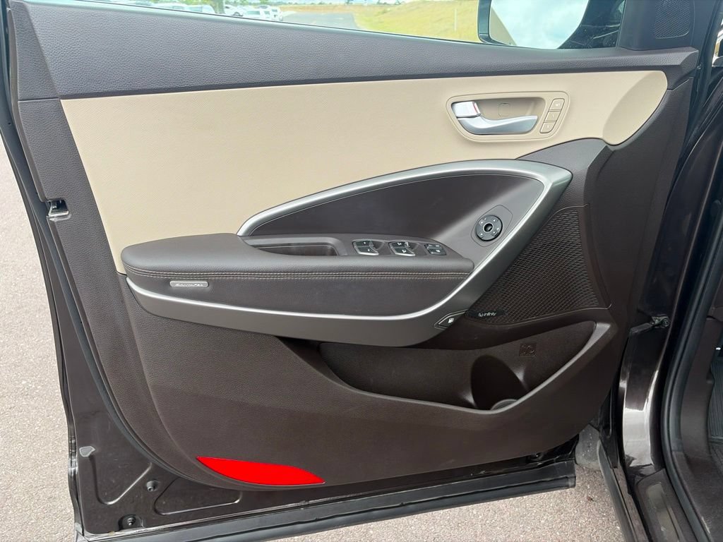 Used 2018 Hyundai Santa Fe FWD image 11
