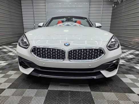Used 2022 BMW Z4 sDrive30i w/ Convenience Package RWD image 3