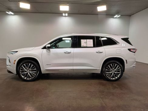Used 2025 Buick Enclave Avenir w/ Super Cruise Package AWD/4WD image 26