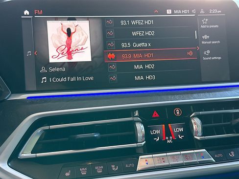 Used 2022 BMW X5 xDrive40i w/ Climate Comfort Package image 15