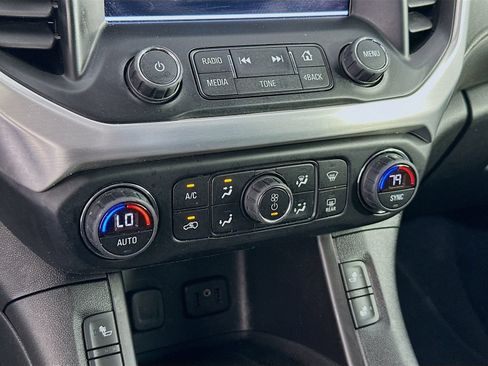 Used 2019 GMC Acadia SLE FWD image 15
