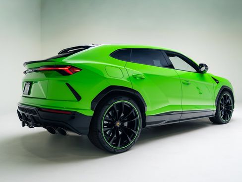 Used 2021 Lamborghini Urus image 24