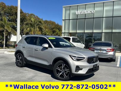 Used 2025 Volvo XC40 B5 Core