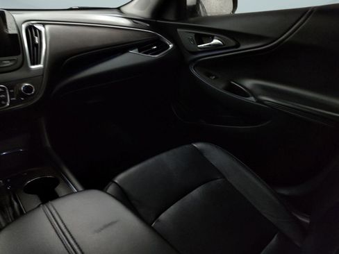 Used 2016 Chevrolet Malibu Hybrid w/ Leather Package image 26