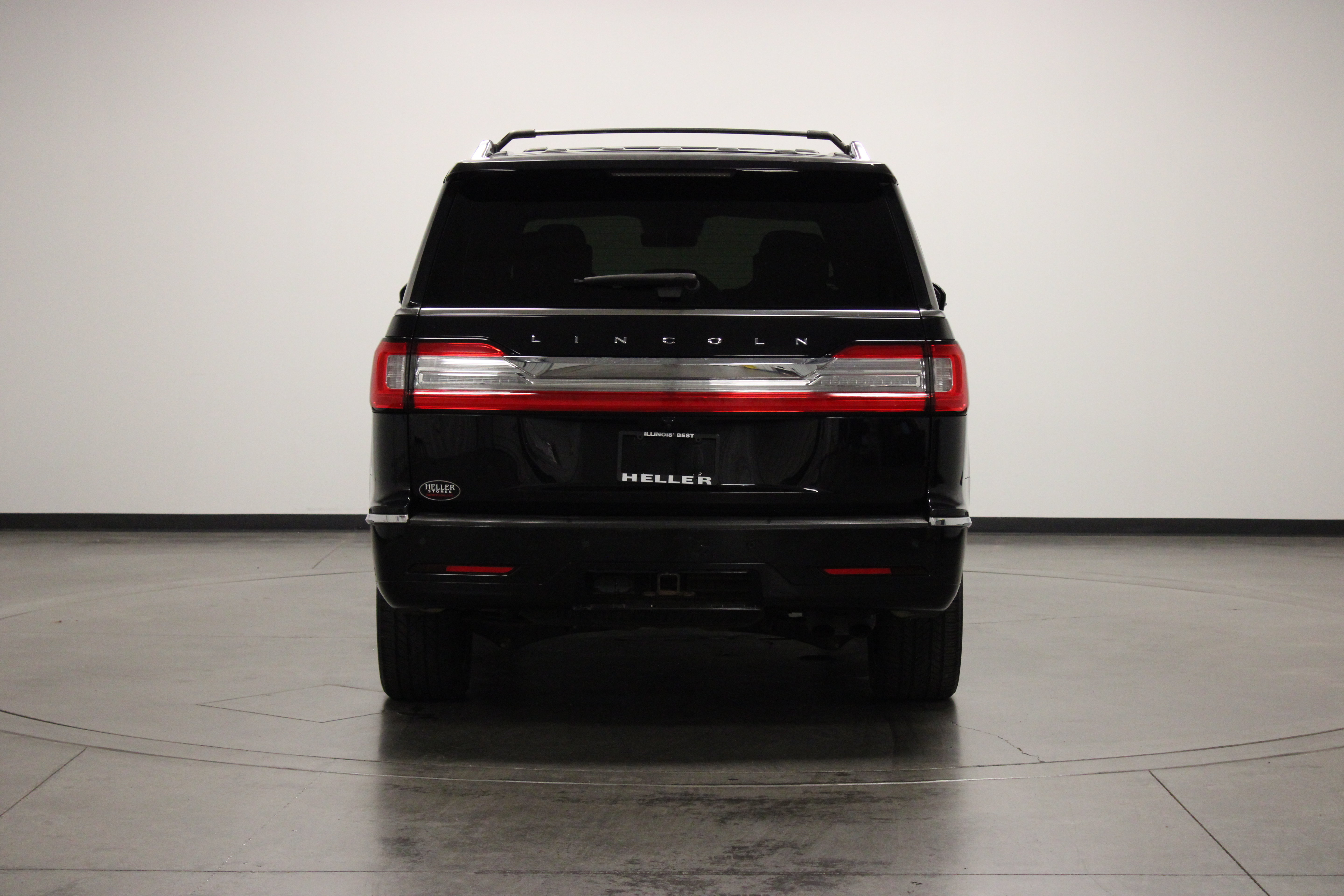Used 2019 Lincoln Navigator L Reserve AWD/4WD image 7