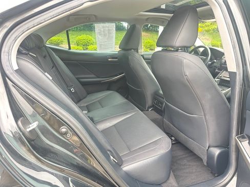 Used 2019 Lexus IS 300 w/ Navigation Package RWD image 33