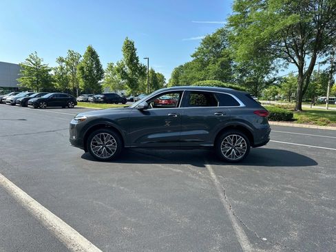 Used 2025 Audi Q5 Premium Plus w/ Premium Plus AWD/4WD image 4