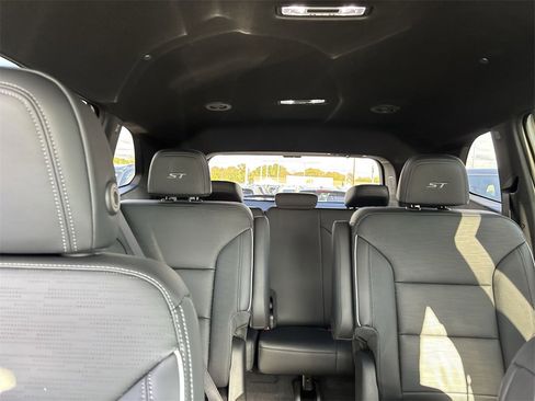 New 2026 Buick Enclave Sport Touring w/ Power Package image 13