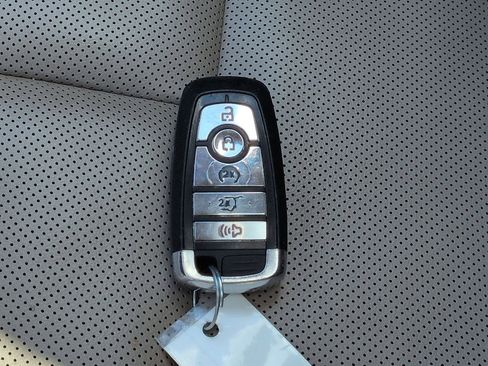 Certified 2023 Lincoln Corsair AWD w/ Equipment Group 101A image 30