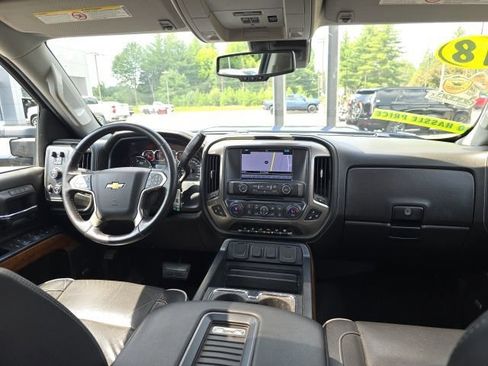 Used 2018 Chevrolet Silverado 2500 High Country AWD/4WD image 2