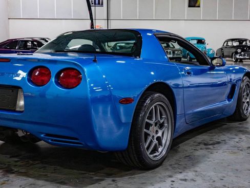 Used 1999 Chevrolet Corvette Coupe RWD image 23