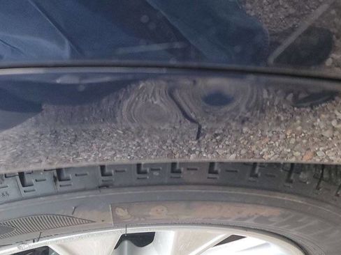 Used 2013 Lexus ES 300h image 19