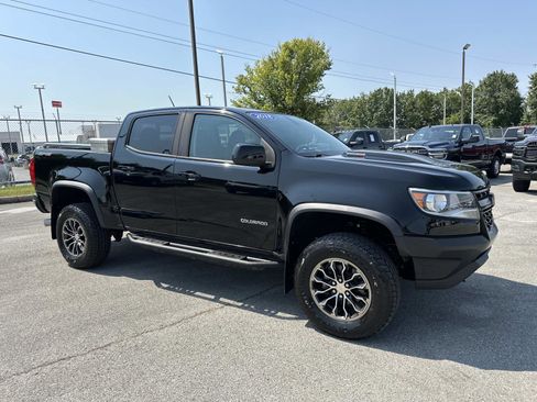 Used 2018 Chevrolet Colorado ZR2 image 2