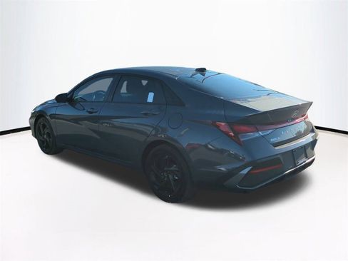 New 2026 Hyundai Elantra Sport image 7