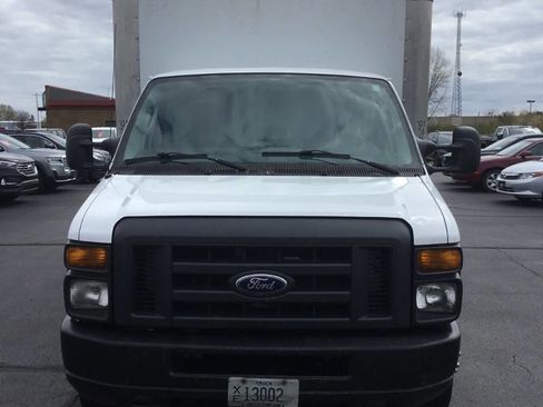 Used 2015 Ford E-350 and Econoline 350 Super Duty RWD image 9