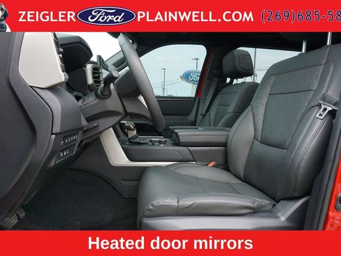 Used 2025 Toyota Tundra Limited AWD/4WD image 14