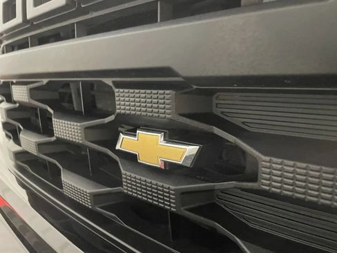 Used 2023 Chevrolet Silverado 1500 Custom AWD/4WD image 7