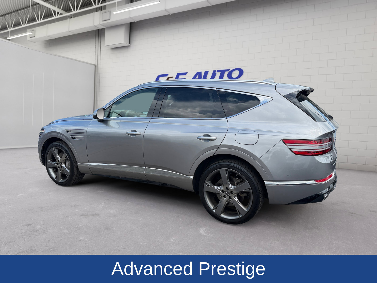 Used 2022 Genesis GV80 2.5T w/ Prestige Package 04 AWD/4WD image 3