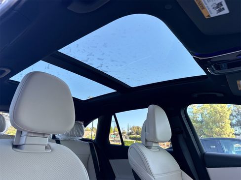 New 2026 Mercedes-Benz GLC 300 image 17